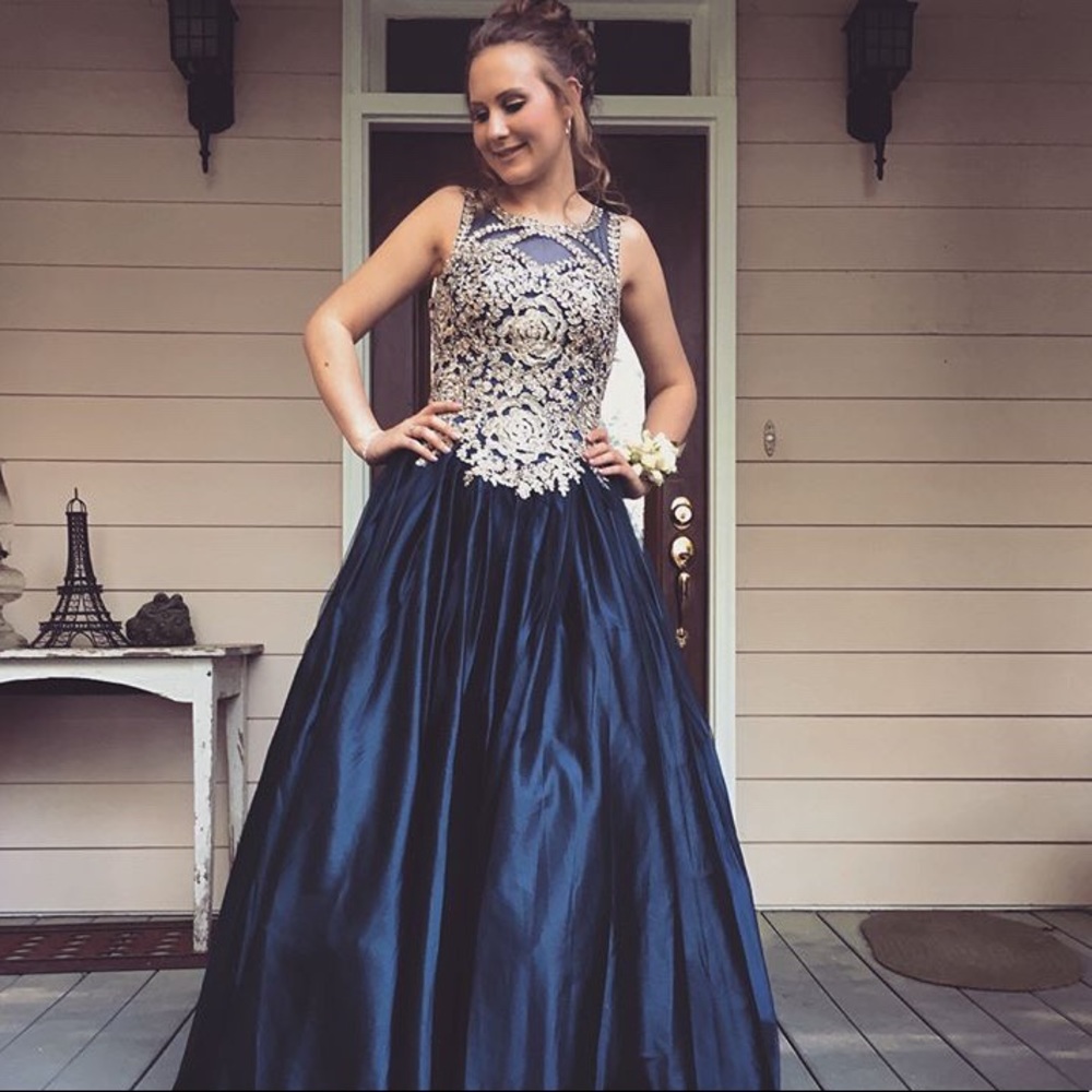 Prom dress